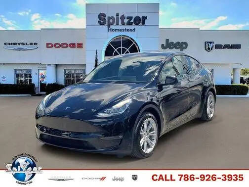 2022 TESLA Model Y