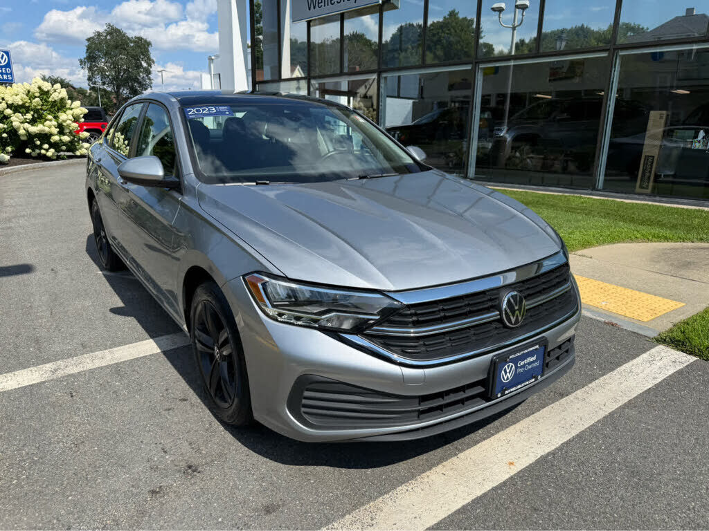 2023 VOLKSWAGEN Jetta