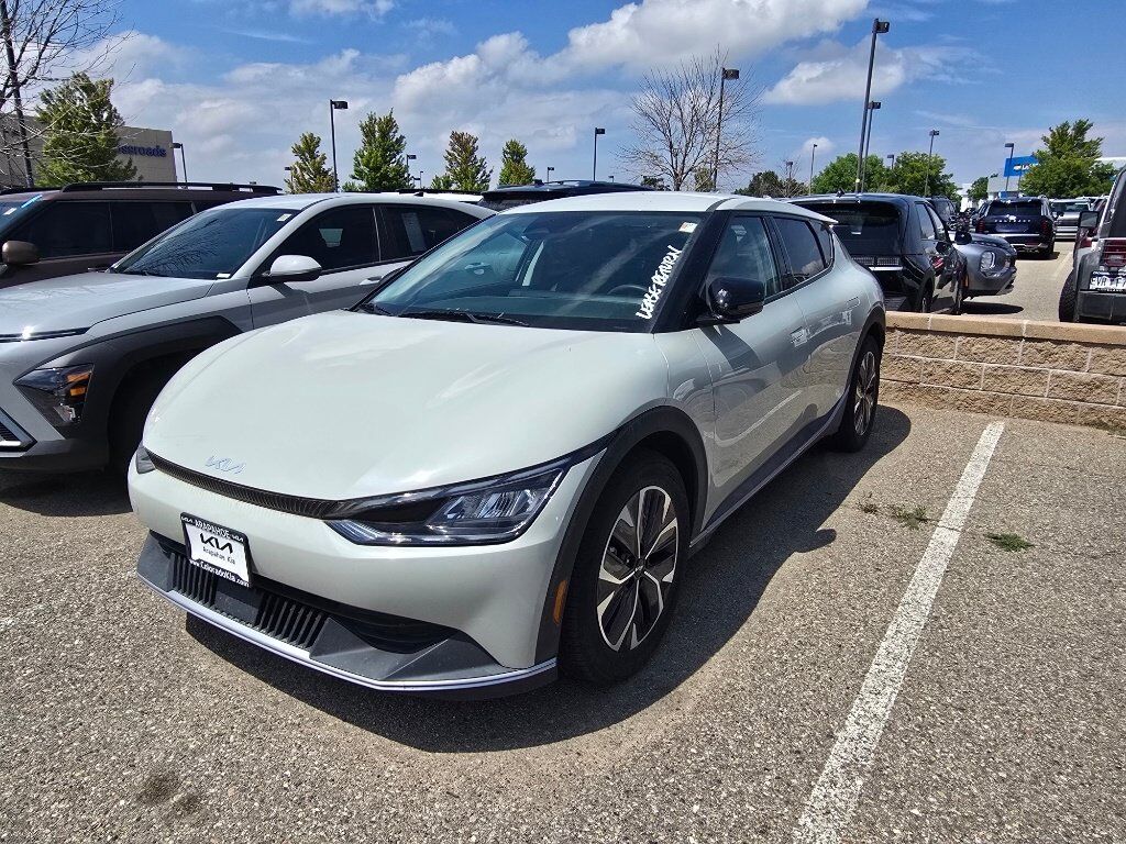 2024 KIA EV6