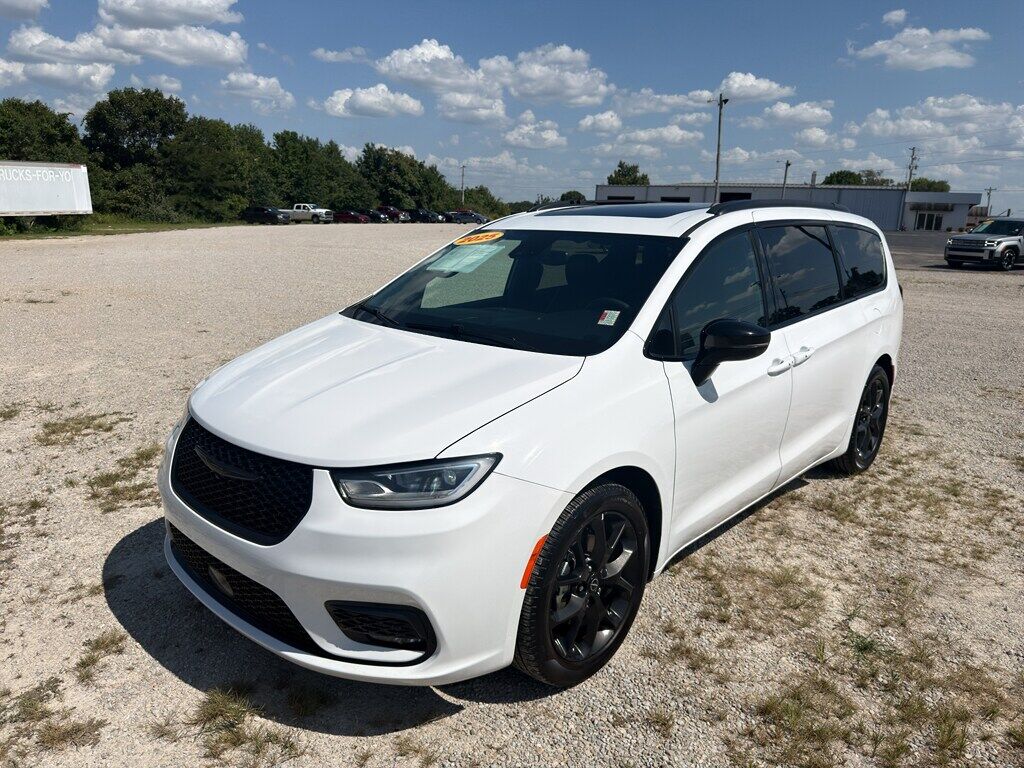 2025 CHRYSLER Pacifica