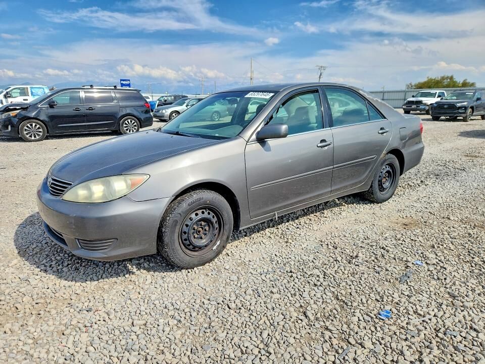 2005 TOYOTA Camry
