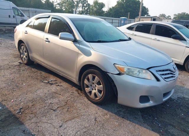 2010 TOYOTA Camry