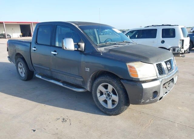 2004 NISSAN Titan