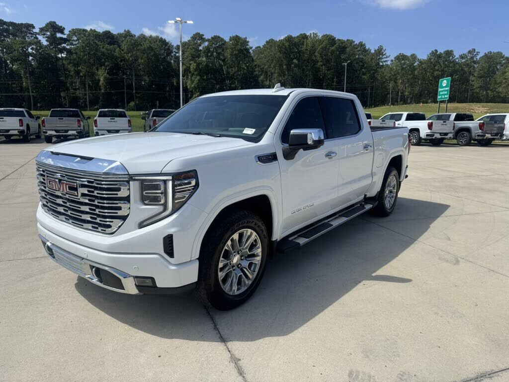 2023 GMC Sierra