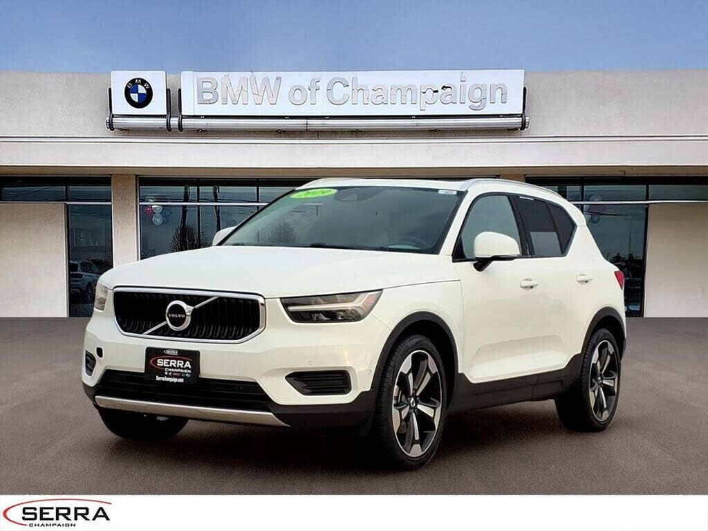 2019 VOLVO XC40