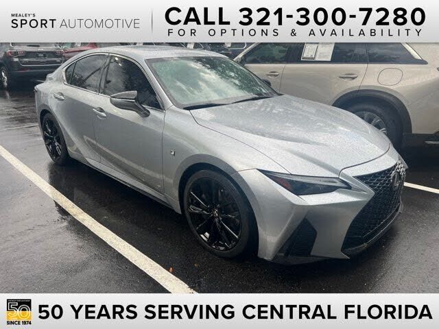 2021 LEXUS IS