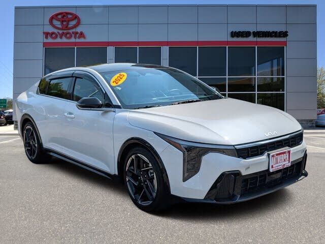 2025 KIA K4
