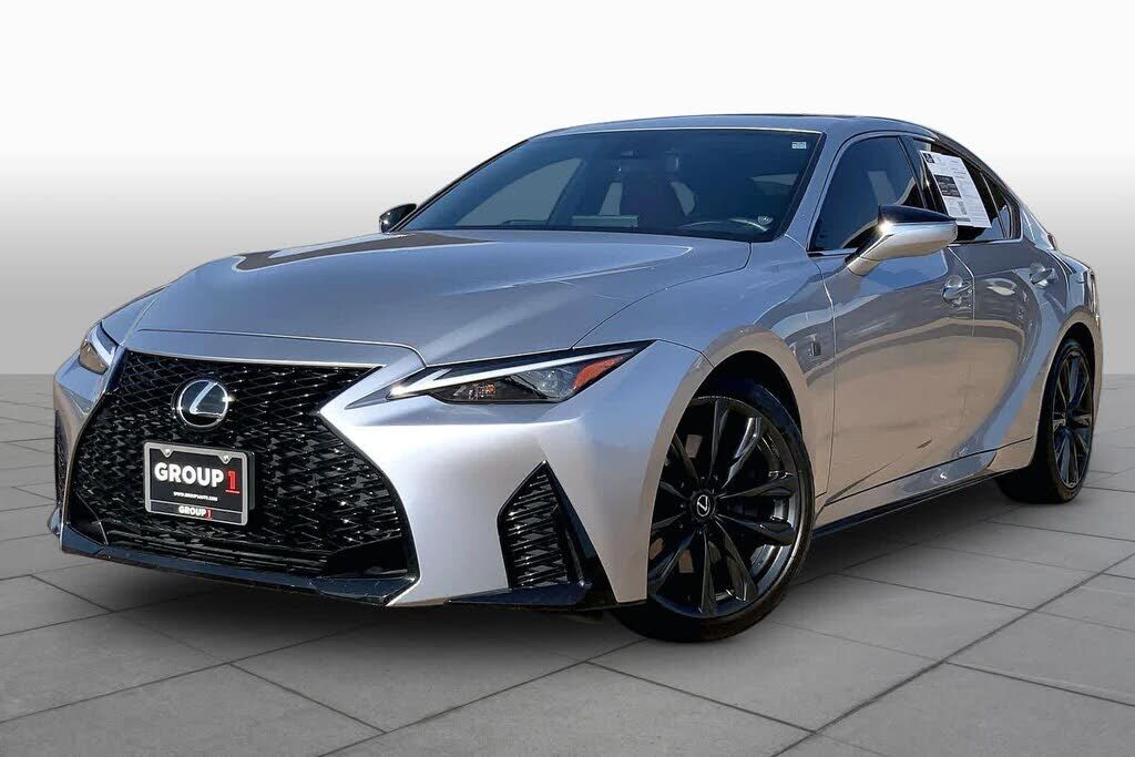 2025 LEXUS IS