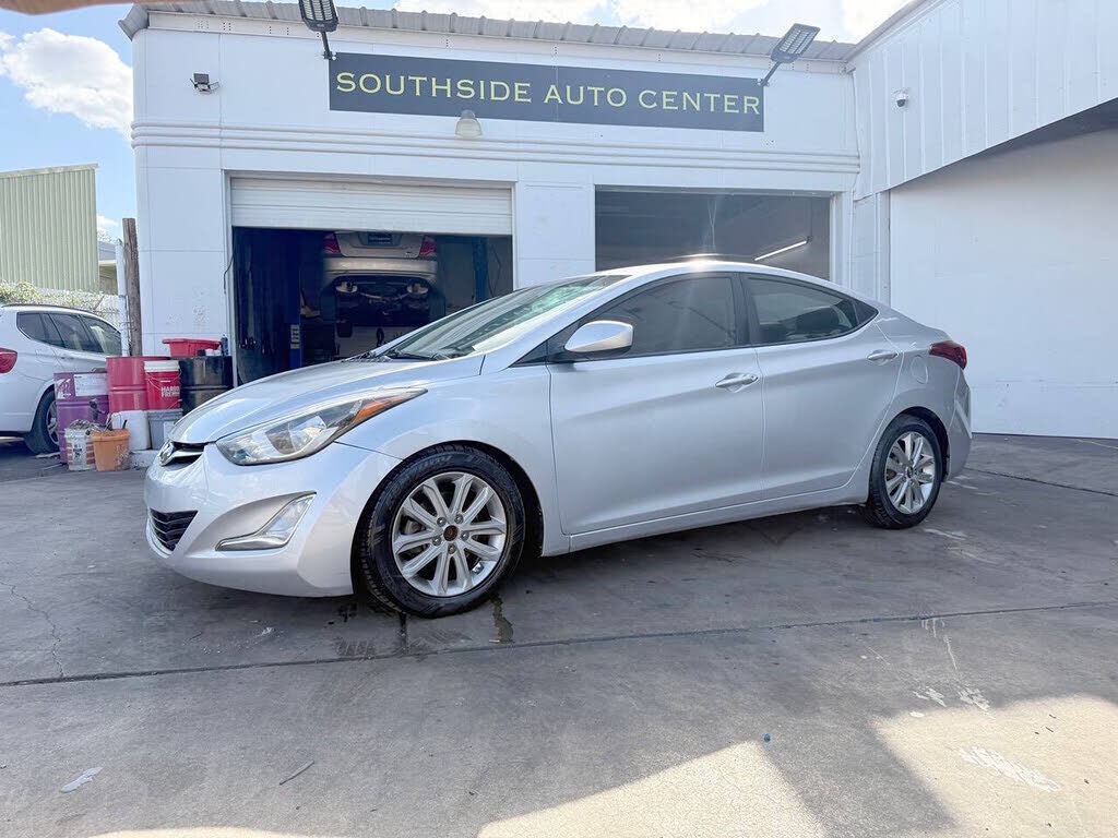 2016 HYUNDAI Elantra