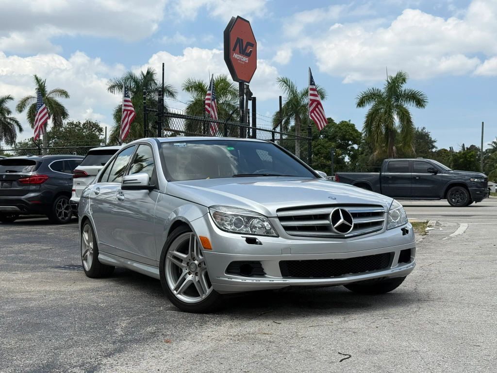 2011 MERCEDES-BENZ C-Class