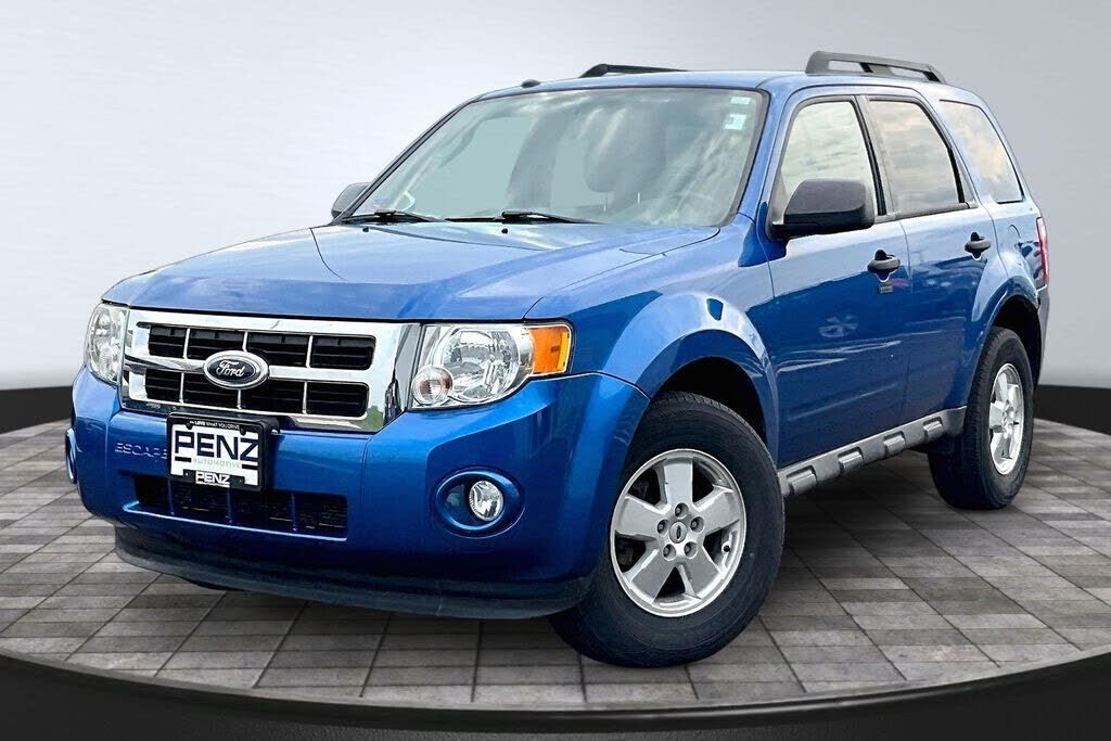 2011 FORD Escape