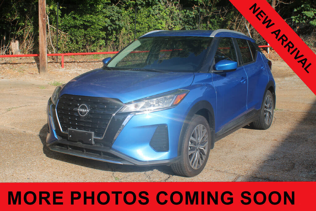 2023 NISSAN Kicks