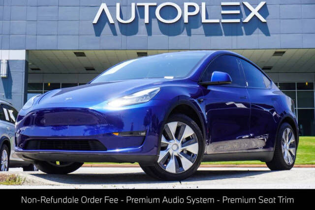 2022 TESLA Model Y
