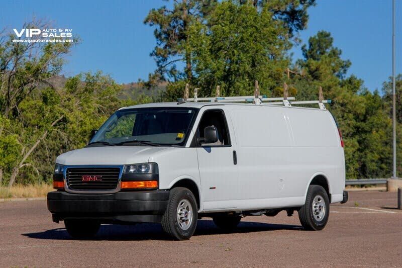 2018 GMC Savana