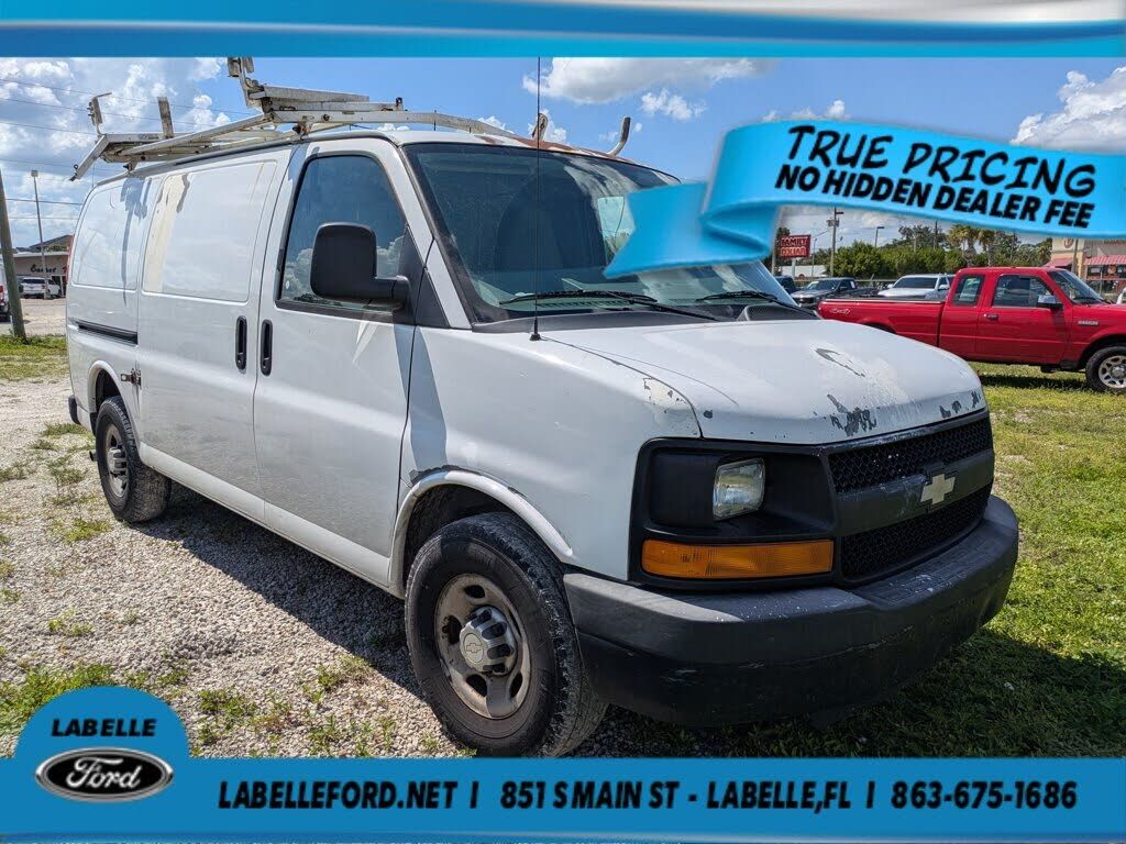 2011 CHEVROLET Express