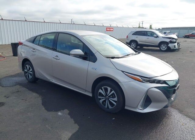 2017 TOYOTA Prius