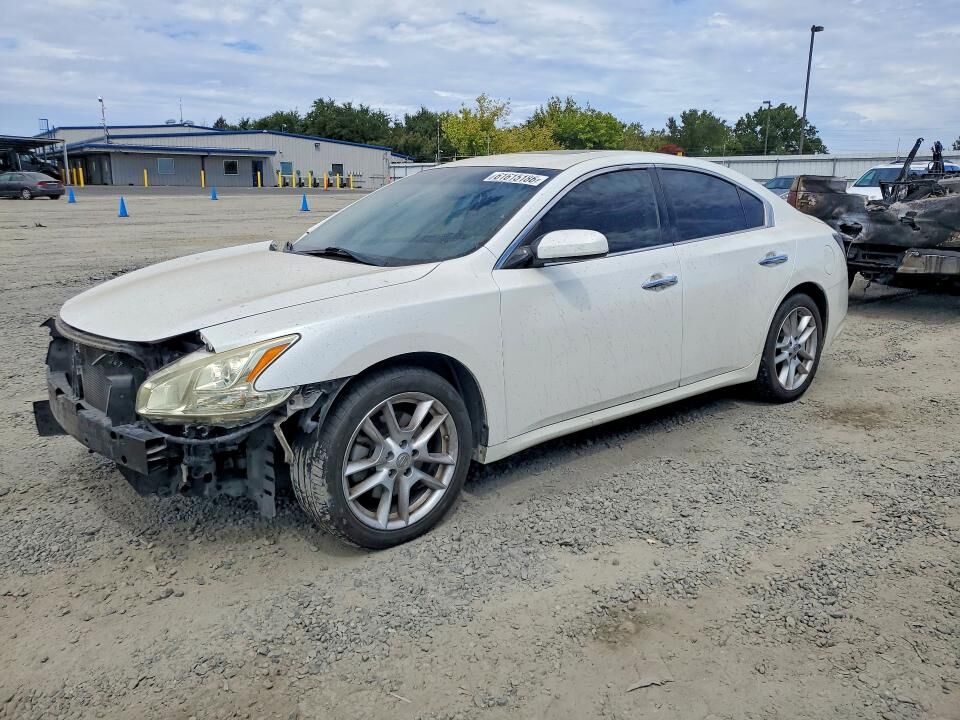 2014 NISSAN Maxima