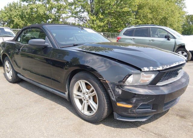 2010 FORD Mustang