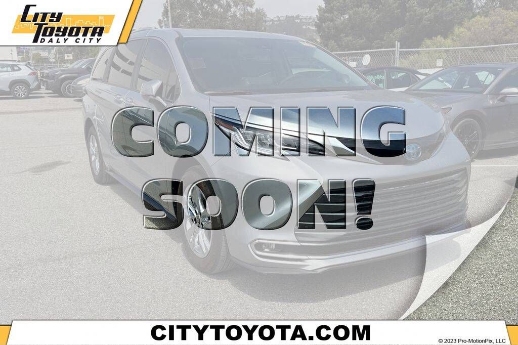 2024 TOYOTA Sienna