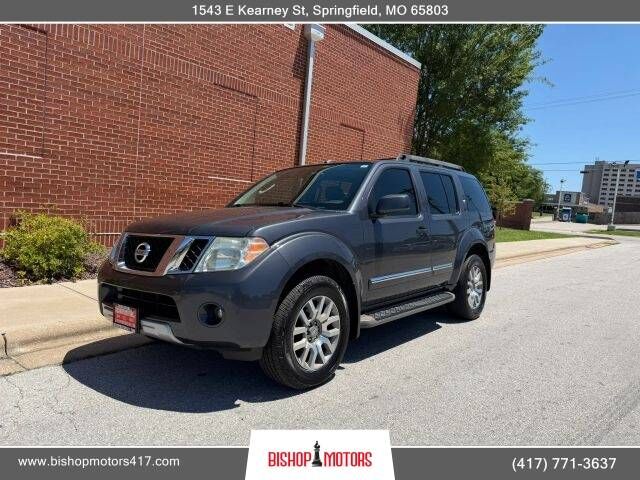 2011 NISSAN Pathfinder