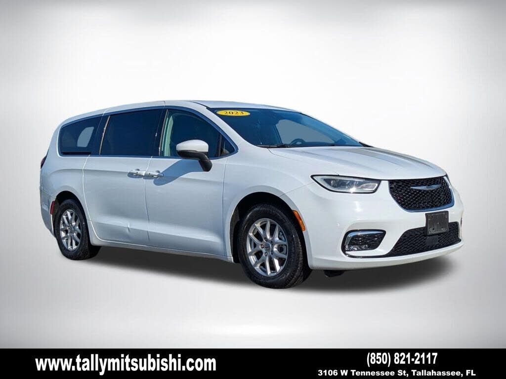 2023 CHRYSLER Pacifica