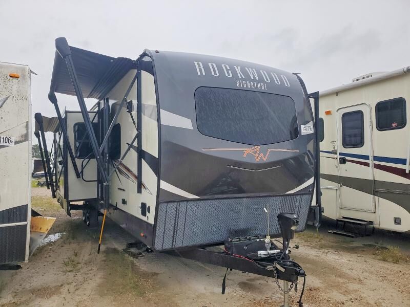 2022 FOREST RIVER Real-lite / Rockwood Lite Weight Trailers