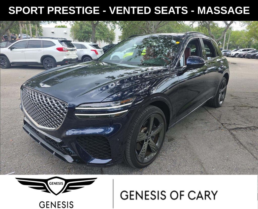 2025 GENESIS GV70