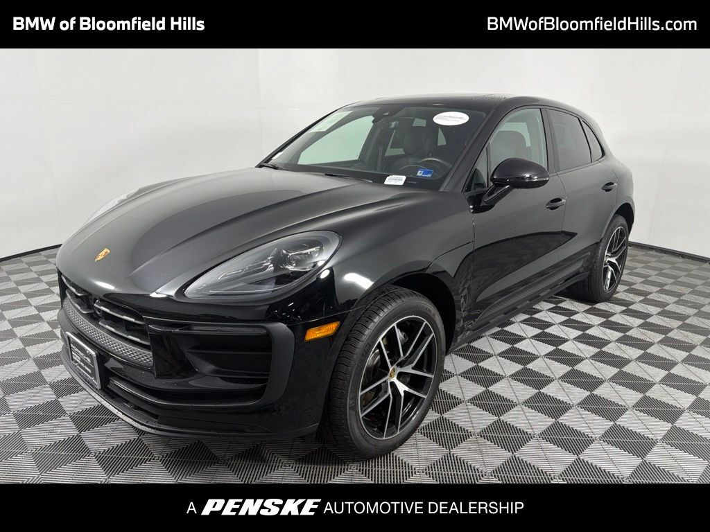 2023 PORSCHE Macan