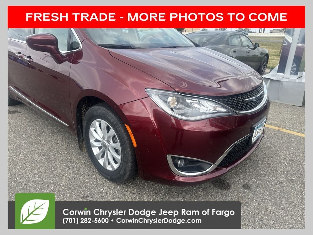 2017 CHRYSLER Pacifica