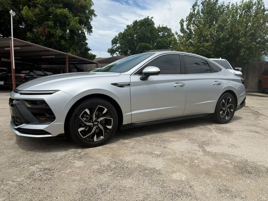 2025 HYUNDAI Sonata