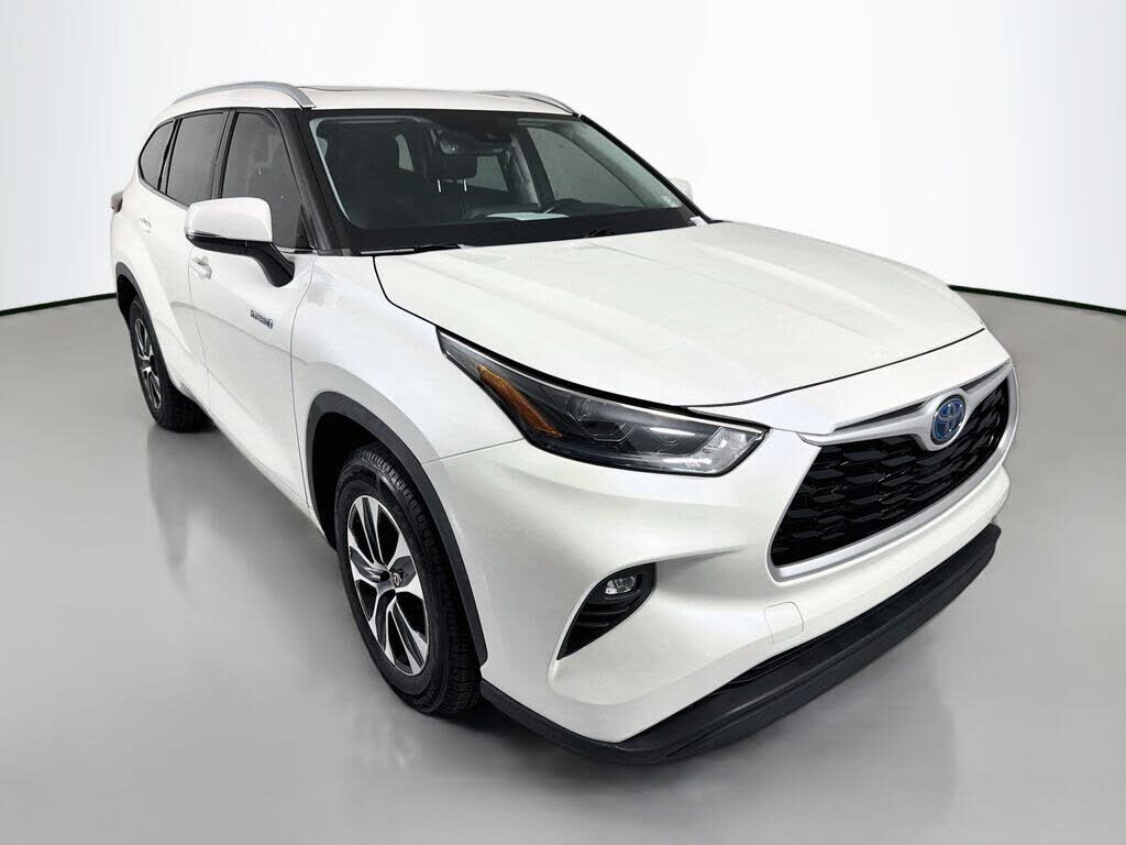 2021 TOYOTA Highlander