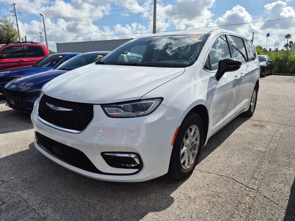 2025 CHRYSLER Pacifica