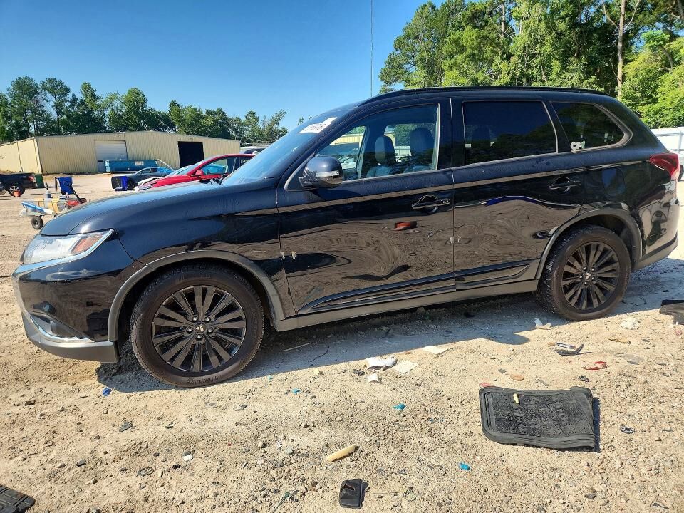2020 MITSUBISHI Outlander