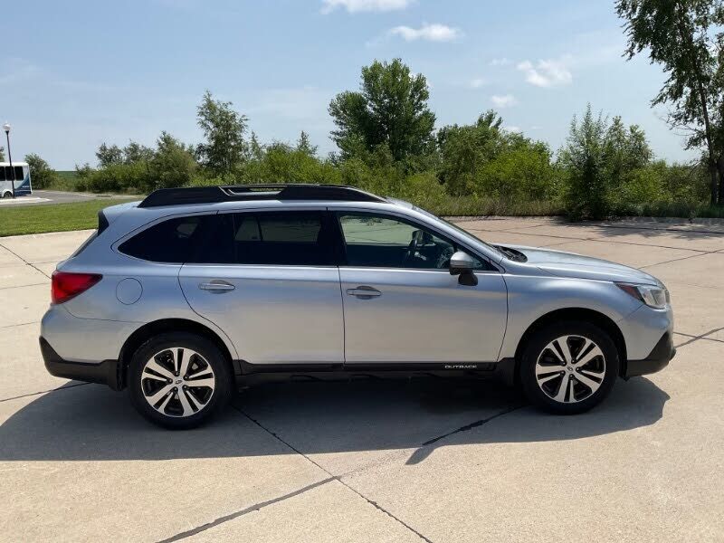 2018 SUBARU Outback