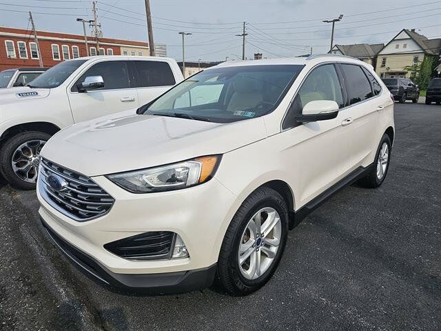 2019 FORD Edge