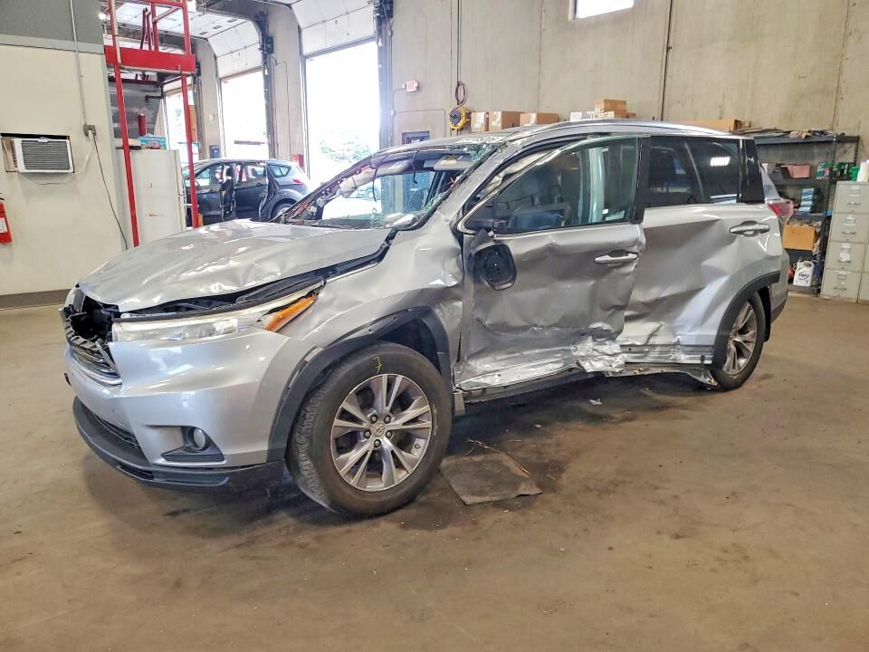 2014 TOYOTA Highlander