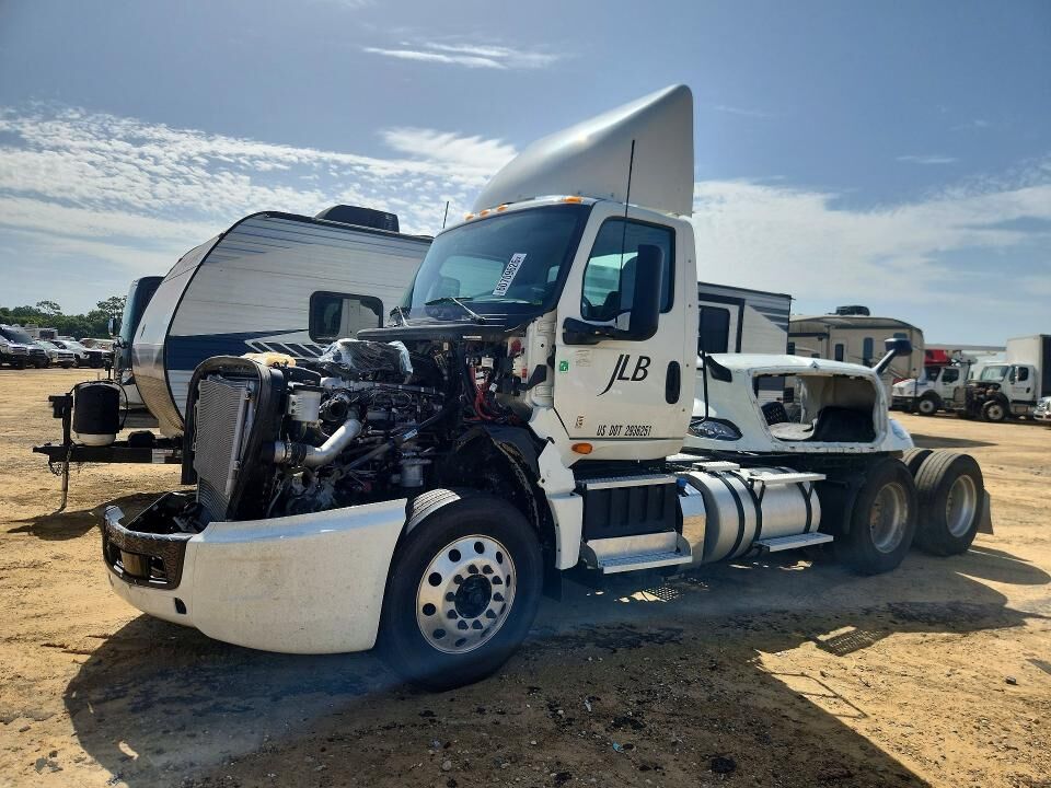 2025 INTERNATIONAL LT62F