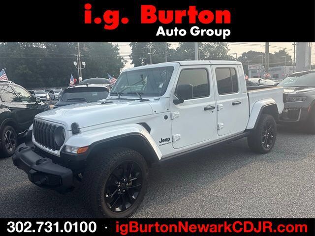 2025 JEEP Gladiator