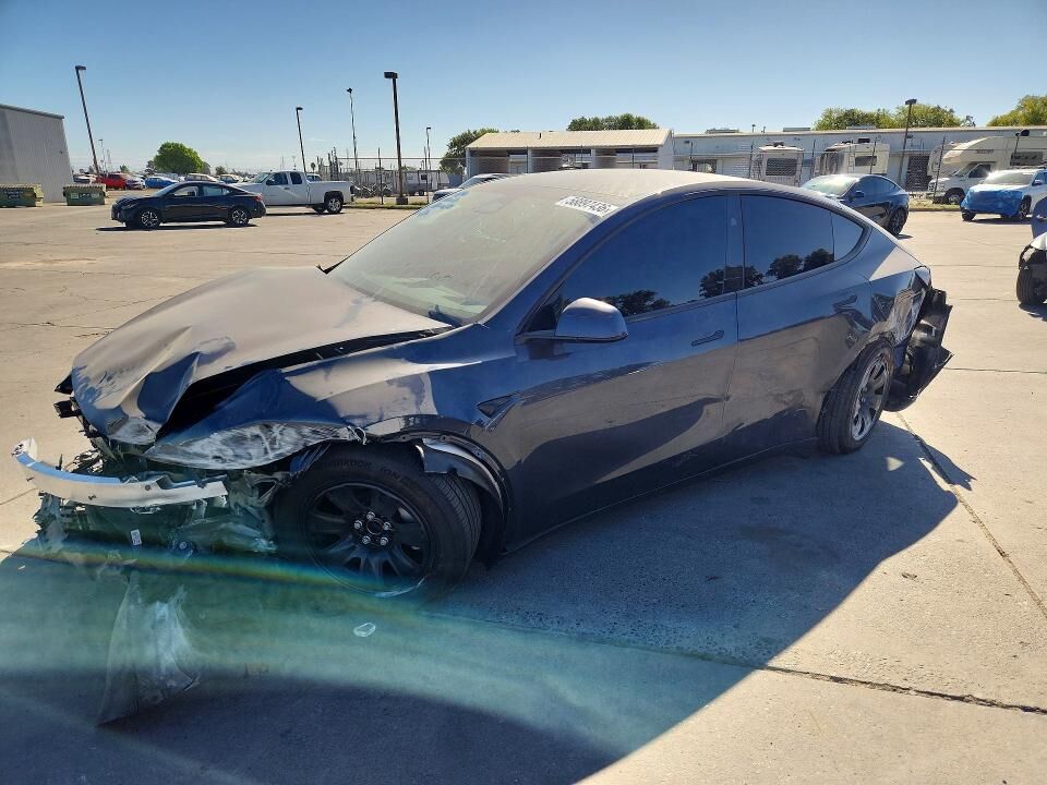 2026 TESLA Model Y