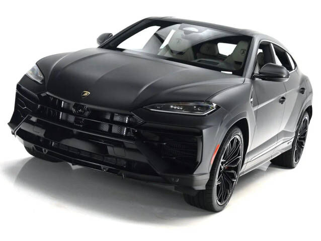 2026 LAMBORGHINI URUS