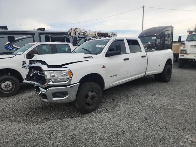 2021 RAM 3500