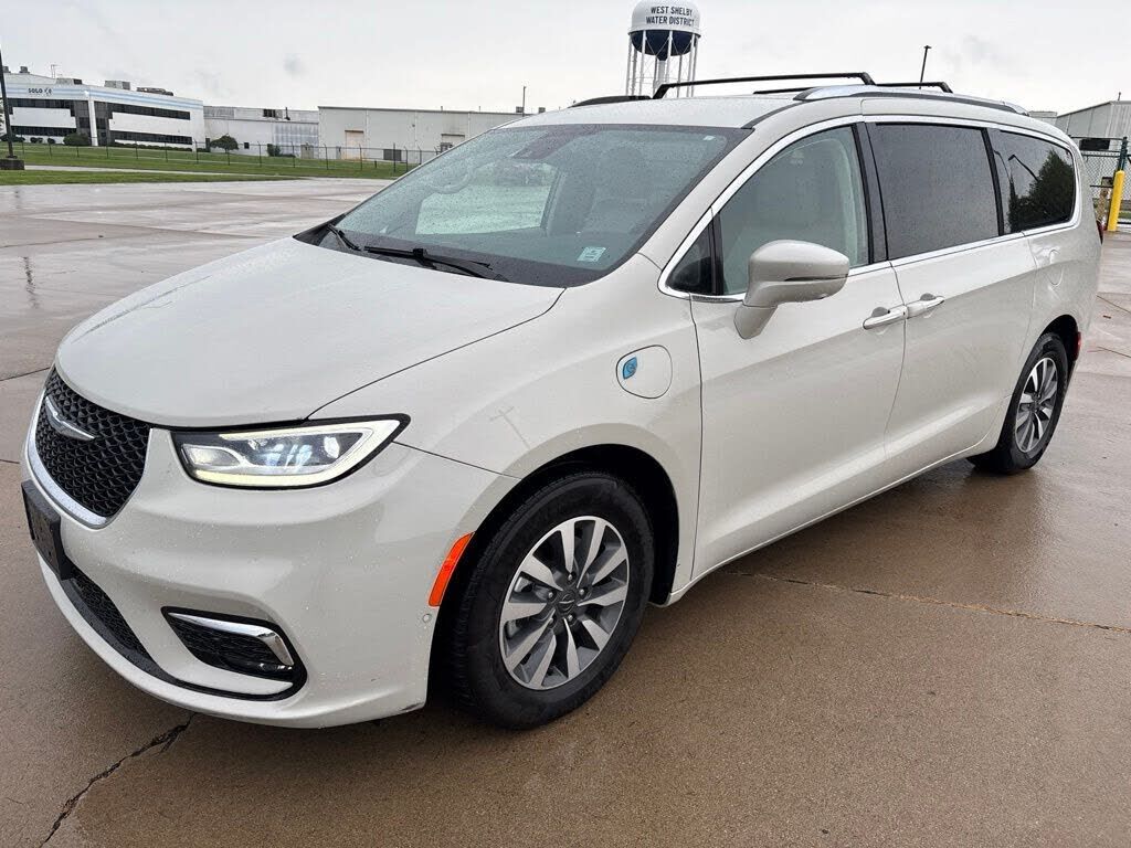 2021 CHRYSLER Pacifica