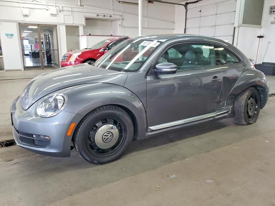 2016 VOLKSWAGEN Beetle