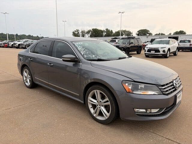 2015 VOLKSWAGEN Passat
