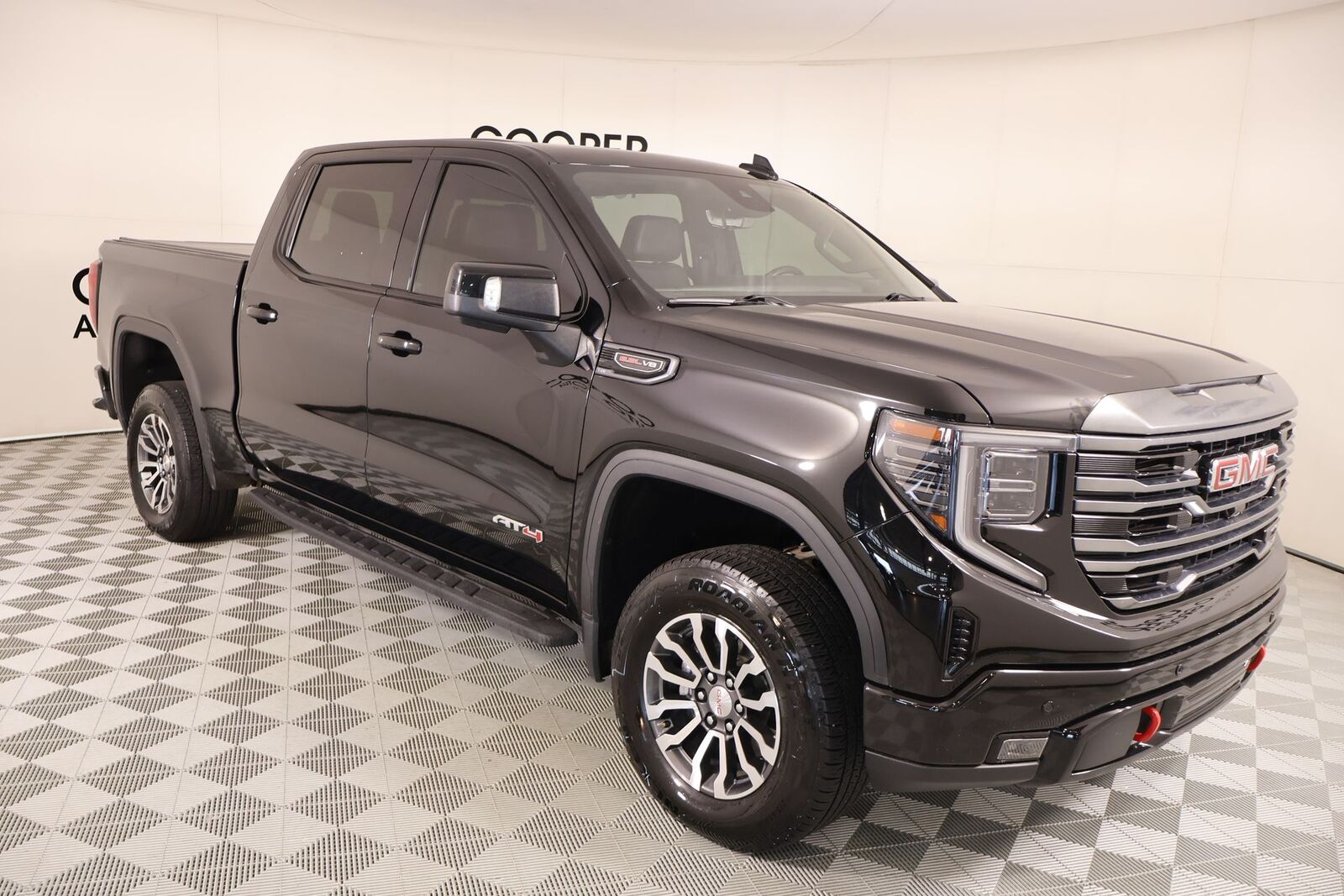 2023 GMC Sierra