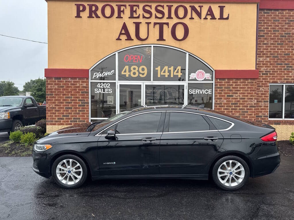 2019 FORD Fusion