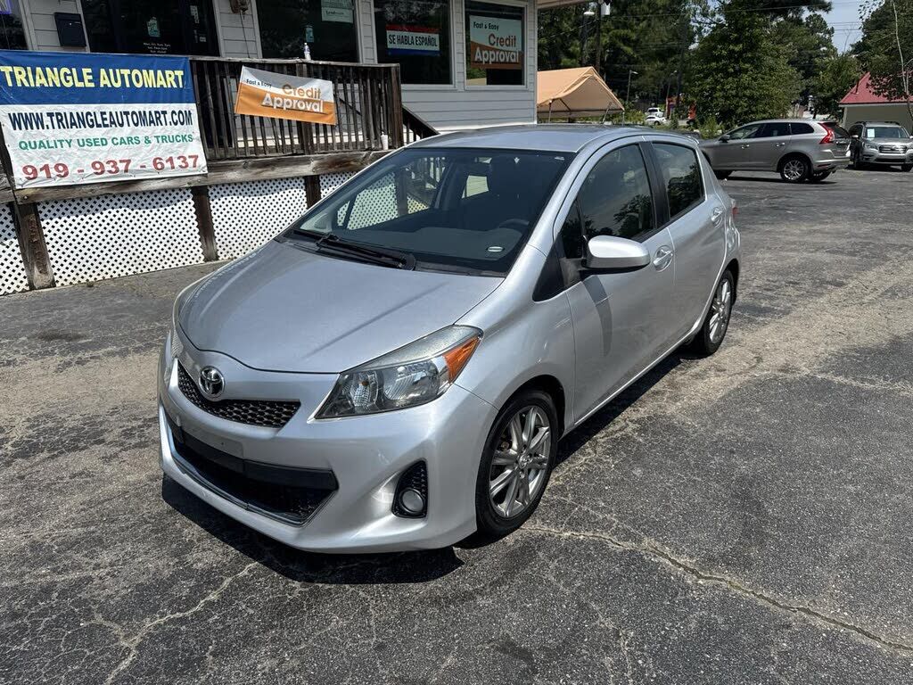 2014 TOYOTA Yaris