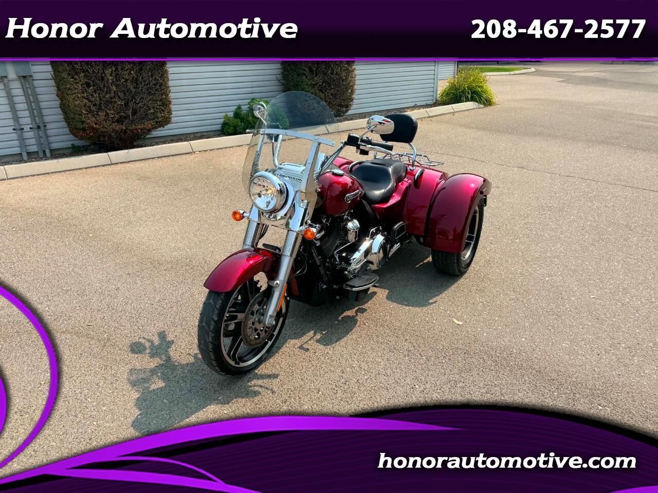 2017 HARLEY DAVIDSON FLRT / Freewheeler
