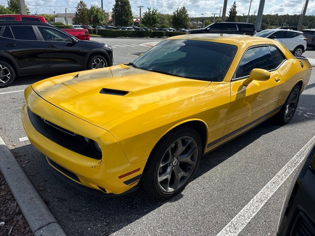 2017 DODGE Challenger