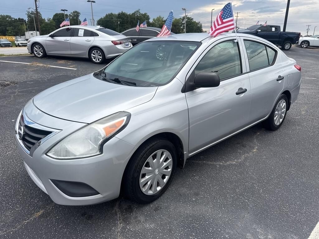 2015 NISSAN Versa